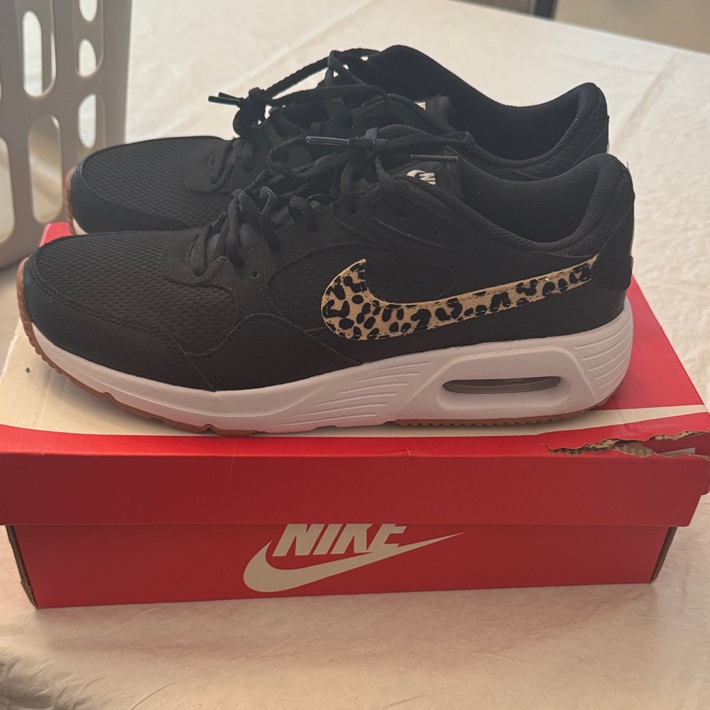 Brand new in box! Nike Air Max SC - - Women’s